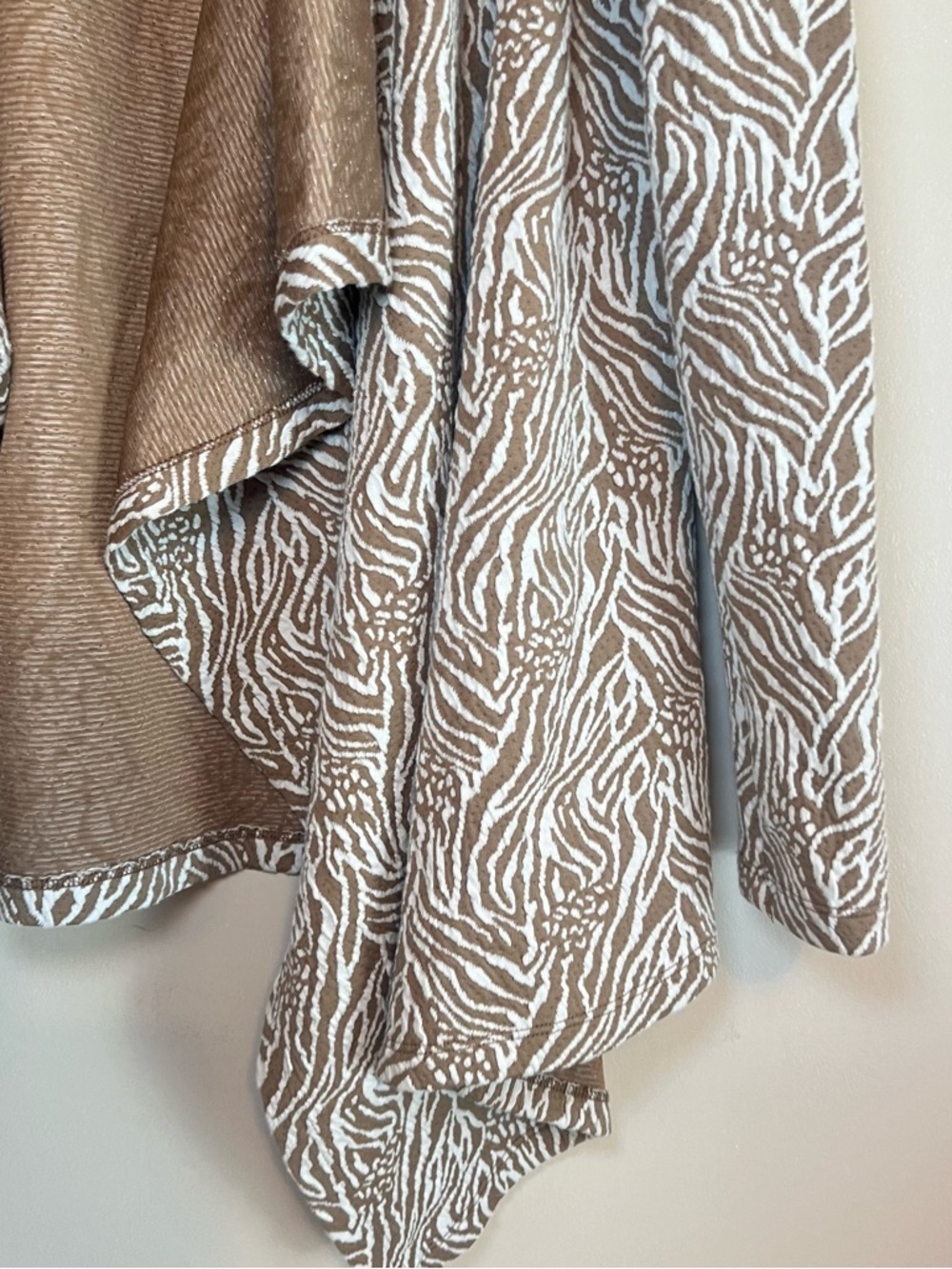KUT from the Kloth Taupe & White Zebra Patterned Open Front Sweater Cardigan - Picture 2 of 13